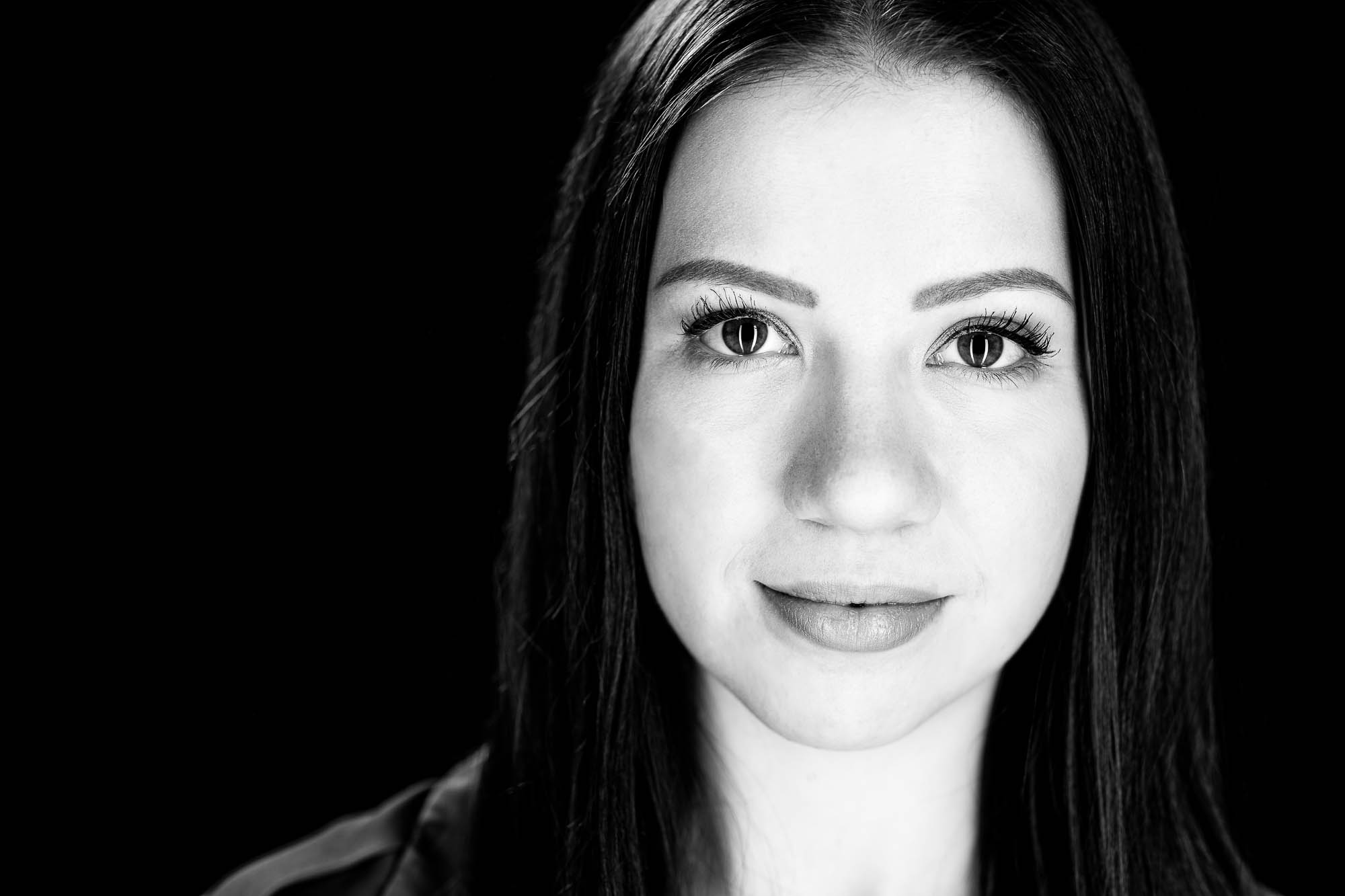 Export x3 Headshot  06593 Dez 01 2019 Bearbeitet Headshots 2019  Miro Nicole Nadine